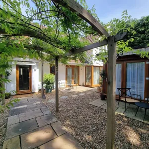 Image of Oak Tree Rooms LTD