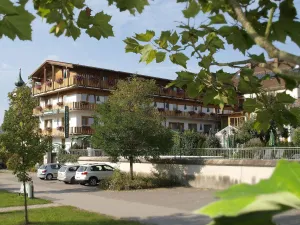 Image of Hotel Restaurant Zum Goldenen Anker mit Hallenbad & Wellnessbereich