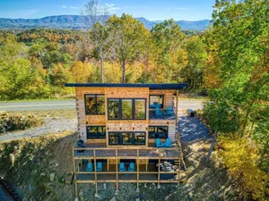 Image of Smoky Lake Retreat 3 Bedroom Cabin by RedAwning