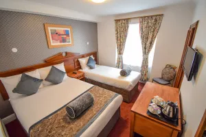 Image of Pembridge Palace Hotel