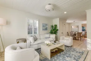 Image of Walk Downtown & Canton Street: Roswell Retreat!