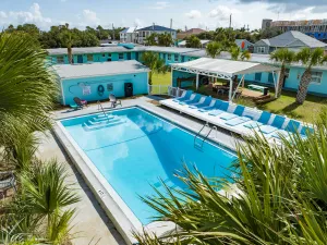 Image of Bahama Breeze Suites