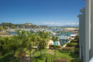 Image of Waterfront 'Beachside' Apartment - Ocean View, Central location, Pool, Wifi, King bed, Deluxe Spa Ensuite