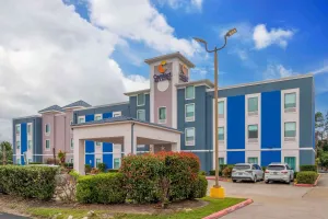 Image of Comfort Inn & Suites FM1960-Champions