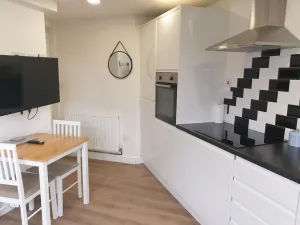 Image of Modern 1 bed Apartment, 10 Mins to Leeds City Cent
