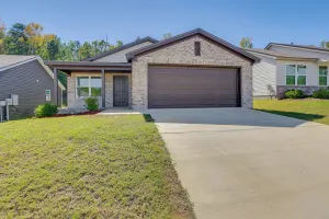 Image of 13 Mi to Tuscaloosa Riverwalk: Cottondale Home