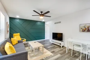 Image of Pet-Friendly Overland Park Condo with Pool Access!