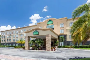 Image of Wingate by Wyndham, Universal Studios - Free Theme Park Shuttle