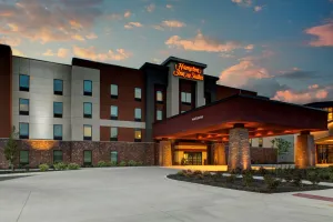 Image of Hampton Inn & Suites Pittsburg Kansas Crossing