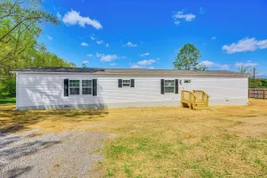 Image of 8 Mi to Main Street: Home w/ Yard in Bedford!
