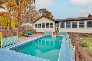 Image of Pool, Deck & Fire Pit: Dog-friendly Ohio Escape!