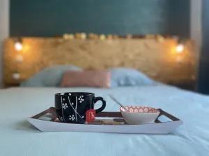 Image of La maison d'Angélique - Colocation hôtelière à 150m Gare TGV- Grande cuisine équipée & salon - Fibre - Netflix