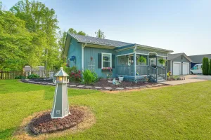 Image of Hot Tub & Fire Pit: Rockbridge Getaway!