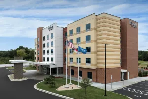 Image of Fairfield Inn & Suites Weldon