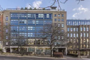 Image of Splendid 3 Bedroom Apartment Kings Cross