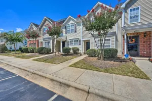 Image of Cozy Greensboro Townhome about 7 Mi to UNC Campus