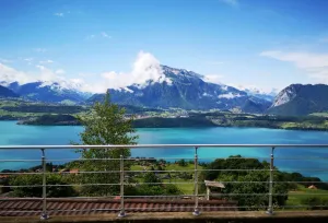 Image of Chalet with view of the mountains and the Thun lake