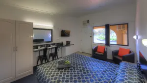 Image of Twin Swans Motel