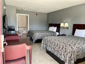 Image of Majestic Inn