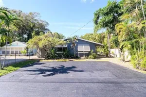 Image of The Peacock Villa 1 By Pmi