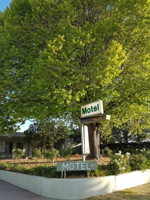 Image of Holbrook SKYE Motel