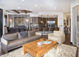 Image of 26 Avondale Lane. 3 Bedroom Condo by RedAwning