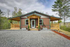 Image of Scenic Murphy Cabin with Hot Tub, Fire Pit and Views