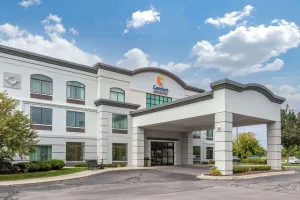 Image of Comfort Inn & Suites Grand Blanc-Flint