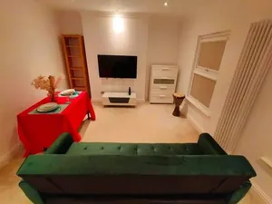 Image of Stylish 1 Bedroom Flat for 3 Guest