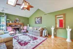 Image of French-inspired Townhome 9 Mi to Saratoga Springs!