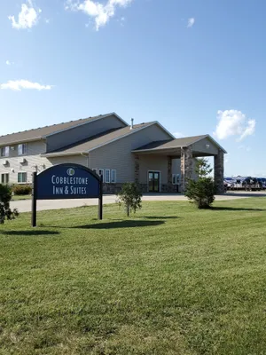 Image of Cobblestone Inn & Suites - Lake View