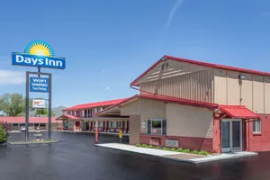 Image of Days Inn by Wyndham Elko