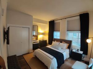 Image of Inner Harbor's Best Furnished Luxury Apartments apts