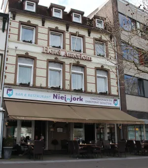 Image of Hotel American