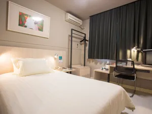 Image of Jinjiang Inn Shanghai Hongqiao Tianshan West Road