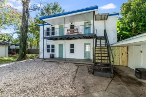 Image of Jefferson Flat in Lafayette