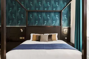 Image of Commodore Hotel
