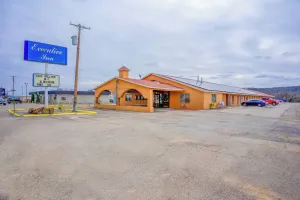 Image of Executive Inn By OYO Mineral Wells US-180