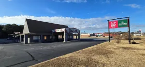 Image of Hometowne Studios by Red Roof LaGrange