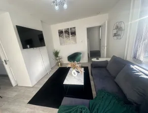 Image of Airport House - Long Stays Near Hospital!