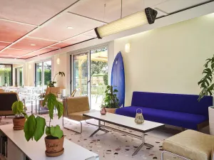 Image of Greet Hotel Versailles - Voisins Le Bretonneux