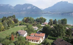 Image of L'Aurore du Lac