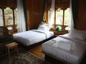 Image of Taktsangri-La