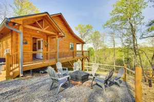 Image of Mountain View and Fire Pit Updated Murphy Cabin!