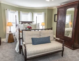 Image of White Doe Inn Bed & Breakfast