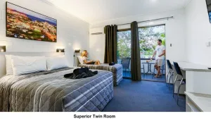 Image of Aaron Motel