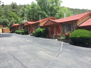 Image of Caboose Motel & Gift Shop