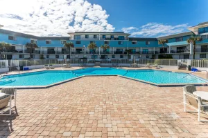 Image of Lovely 2 Bedroom Beachfront Condo
