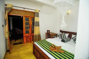 Image of Dinaro Guest