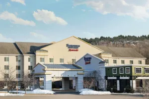 Image of Fairfield Inn and Suites by Marriott Plainville